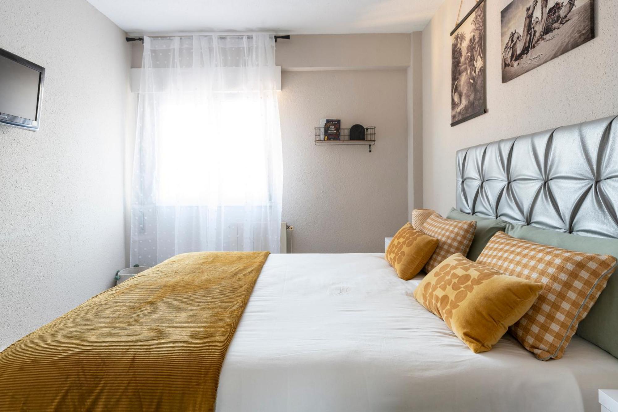 Apartamento Cerca Estaciones Santander Exteriör bild